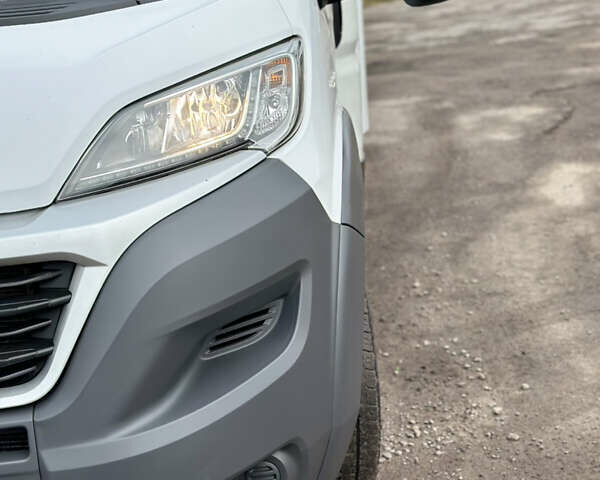 Белый Фиат Дукато, объемом двигателя 3 л и пробегом 330 тыс. км за 29000 $, фото 9 на Automoto.ua