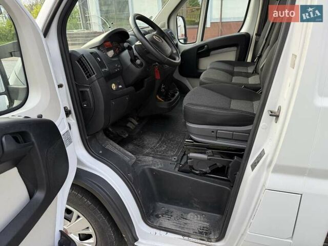 Белый Фиат Дукато, объемом двигателя 3 л и пробегом 660 тыс. км за 15800 $, фото 17 на Automoto.ua