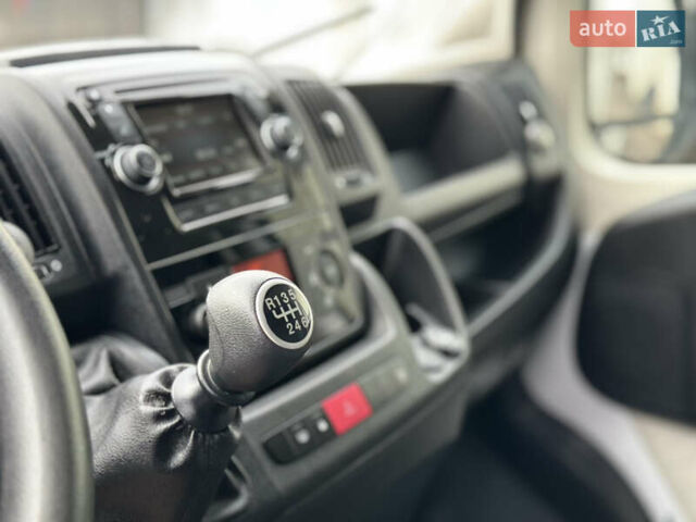 Белый Фиат Дукато, объемом двигателя 3 л и пробегом 330 тыс. км за 29000 $, фото 31 на Automoto.ua