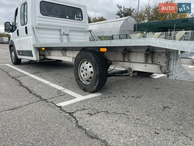 Белый Фиат Дукато, объемом двигателя 2.3 л и пробегом 197 тыс. км за 17900 $, фото 3 на Automoto.ua