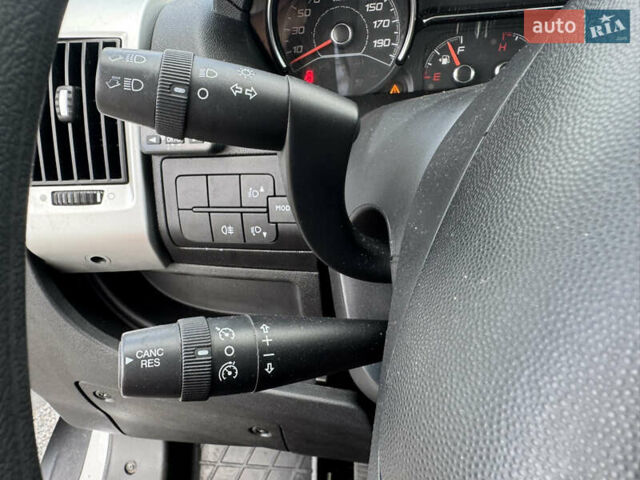 Белый Фиат Дукато, объемом двигателя 2.29 л и пробегом 333 тыс. км за 18500 $, фото 12 на Automoto.ua