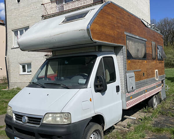 Белый Фиат Дукато, объемом двигателя 2.3 л и пробегом 180 тыс. км за 16300 $, фото 1 на Automoto.ua