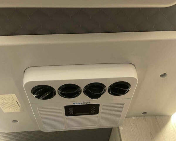 Білий Фіат Дукато, об'ємом двигуна 2.2 л та пробігом 240 тис. км за 50713 $, фото 10 на Automoto.ua