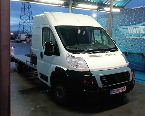 Білий Фіат Дукато, об'ємом двигуна 2.29 л та пробігом 400 тис. км за 10500 $, фото 1 на Automoto.ua