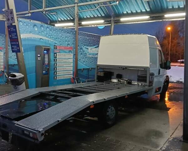 Білий Фіат Дукато, об'ємом двигуна 2.29 л та пробігом 400 тис. км за 10500 $, фото 2 на Automoto.ua