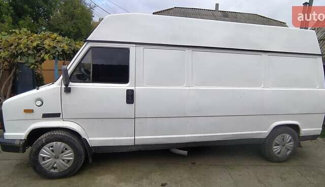 Білий Фіат Дукато, об'ємом двигуна 2.5 л та пробігом 100 тис. км за 2000 $, фото 2 на Automoto.ua