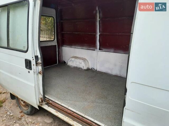 Белый Фиат Дукато, объемом двигателя 2.5 л и пробегом 500 тыс. км за 2900 $, фото 3 на Automoto.ua