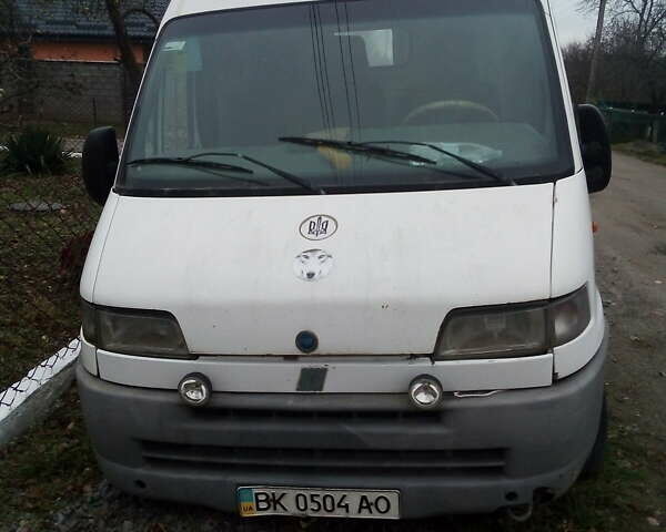 Белый Фиат Дукато, объемом двигателя 2.8 л и пробегом 250 тыс. км за 700 $, фото 2 на Automoto.ua