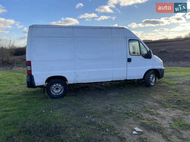 Белый Фиат Дукато, объемом двигателя 2.8 л и пробегом 300 тыс. км за 2200 $, фото 4 на Automoto.ua