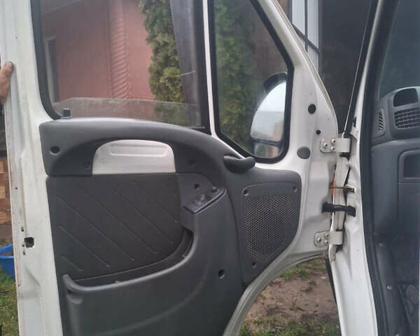 Білий Фіат Дукато, об'ємом двигуна 2.3 л та пробігом 500 тис. км за 2800 $, фото 8 на Automoto.ua