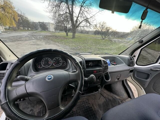 Білий Фіат Дукато, об'ємом двигуна 2.8 л та пробігом 320 тис. км за 3308 $, фото 6 на Automoto.ua