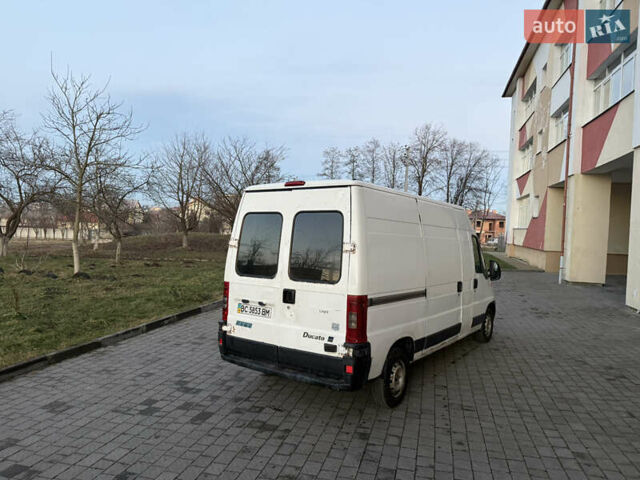Белый Фиат Дукато, объемом двигателя 2.8 л и пробегом 400 тыс. км за 3600 $, фото 2 на Automoto.ua