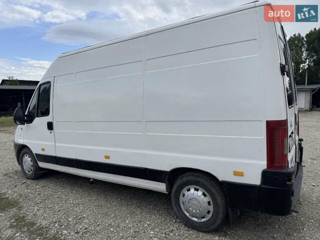 Белый Фиат Дукато, объемом двигателя 2.8 л и пробегом 498 тыс. км за 4299 $, фото 3 на Automoto.ua