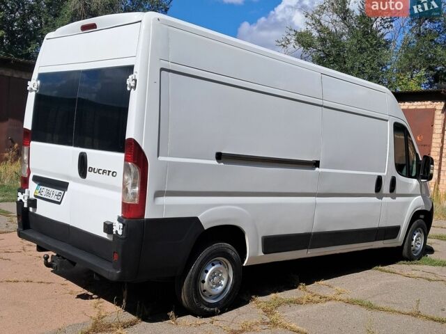 Белый Фиат Дукато, объемом двигателя 2.5 л и пробегом 400 тыс. км за 7700 $, фото 4 на Automoto.ua