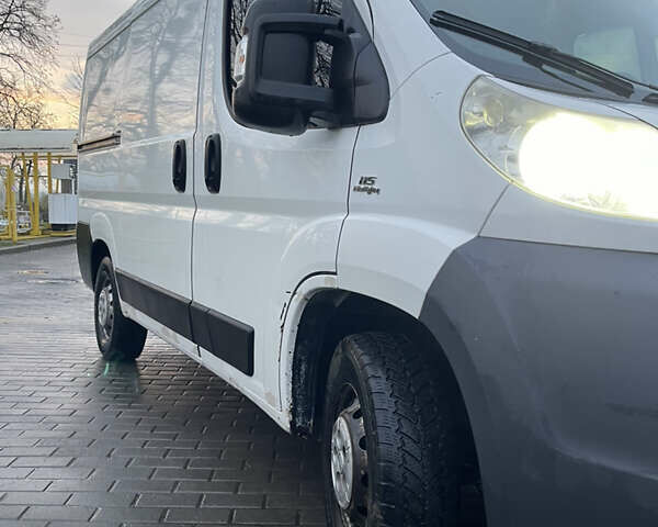 Білий Фіат Дукато, об'ємом двигуна 2 л та пробігом 380 тис. км за 8750 $, фото 4 на Automoto.ua