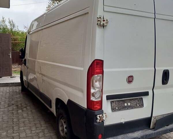 Белый Фиат Дукато, объемом двигателя 2.2 л и пробегом 350 тыс. км за 6000 $, фото 5 на Automoto.ua
