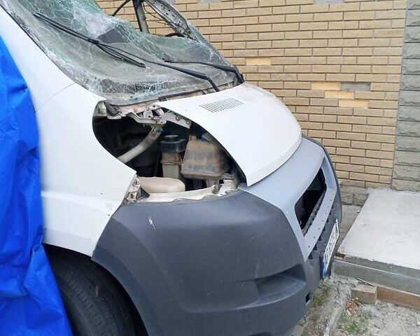 Белый Фиат Дукато, объемом двигателя 2.2 л и пробегом 350 тыс. км за 6000 $, фото 8 на Automoto.ua