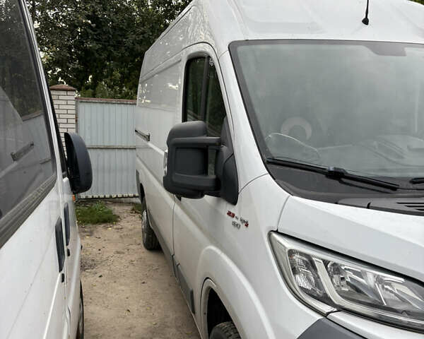 Белый Фиат Дукато, объемом двигателя 2.3 л и пробегом 232 тыс. км за 15500 $, фото 3 на Automoto.ua