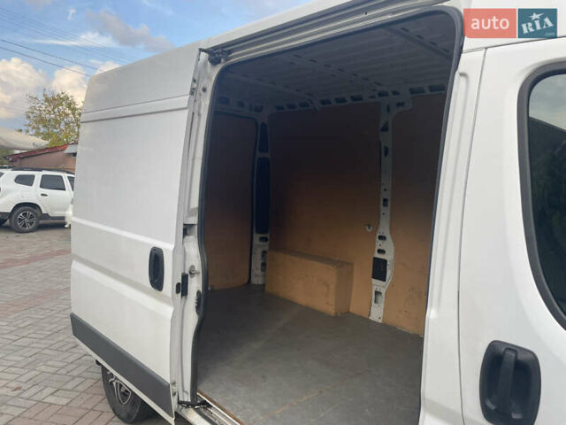 Білий Фіат Дукато, об'ємом двигуна 2.29 л та пробігом 290 тис. км за 14000 $, фото 4 на Automoto.ua