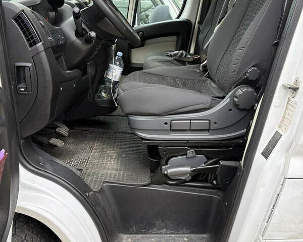 Белый Фиат Дукато, объемом двигателя 2.3 л и пробегом 232 тыс. км за 15500 $, фото 9 на Automoto.ua