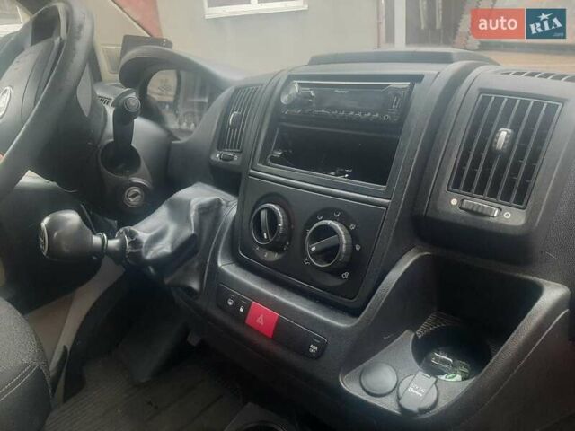 Белый Фиат Дукато, объемом двигателя 2.29 л и пробегом 464 тыс. км за 10900 $, фото 15 на Automoto.ua