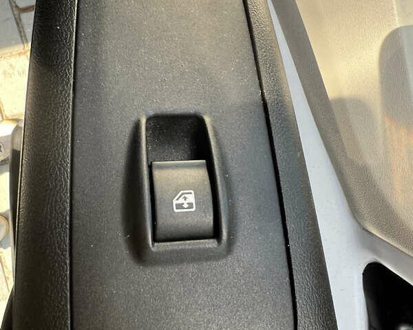 Белый Фиат Дукато, объемом двигателя 2.3 л и пробегом 222 тыс. км за 14400 $, фото 9 на Automoto.ua