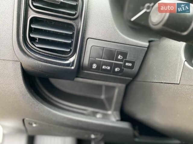 Белый Фиат Дукато, объемом двигателя 2.2 л и пробегом 300 тыс. км за 18350 $, фото 39 на Automoto.ua