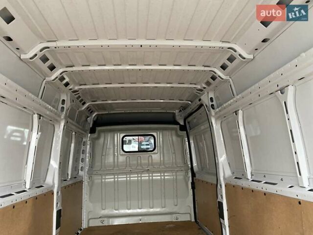 Белый Фиат Дукато, объемом двигателя 2.2 л и пробегом 300 тыс. км за 18350 $, фото 28 на Automoto.ua