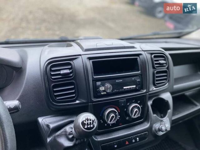 Белый Фиат Дукато, объемом двигателя 2.2 л и пробегом 300 тыс. км за 18350 $, фото 37 на Automoto.ua