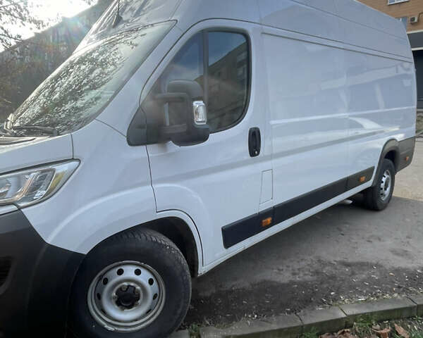 Белый Фиат Дукато, объемом двигателя 2.3 л и пробегом 150 тыс. км за 26000 $, фото 3 на Automoto.ua