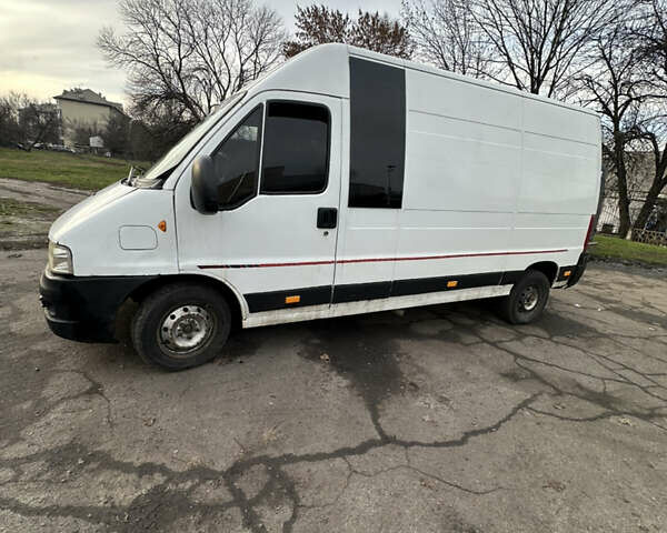 Білий Фіат Дукато, об'ємом двигуна 2.8 л та пробігом 320 тис. км за 3200 $, фото 1 на Automoto.ua