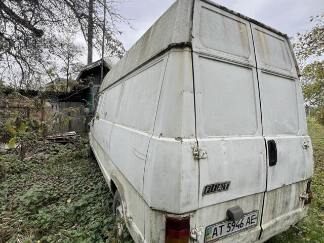 Белый Фиат Дукато, объемом двигателя 2.5 л и пробегом 300 тыс. км за 1500 $, фото 2 на Automoto.ua