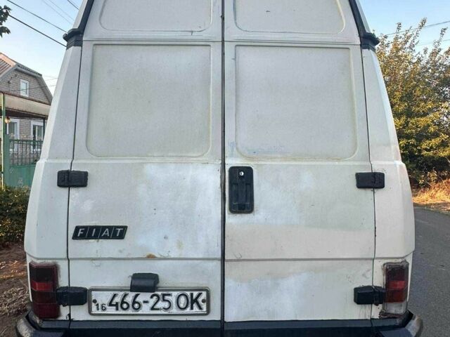 Белый Фиат Дукато, объемом двигателя 2.5 л и пробегом 320 тыс. км за 3100 $, фото 3 на Automoto.ua