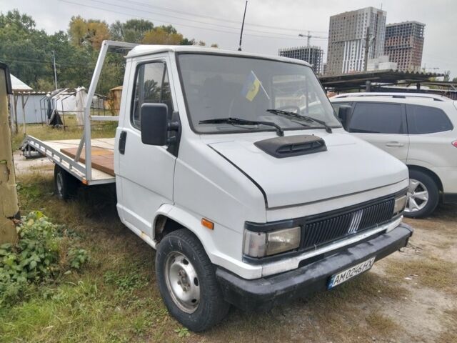 Білий Фіат Дукато, об'ємом двигуна 2.5 л та пробігом 327 тис. км за 3350 $, фото 1 на Automoto.ua