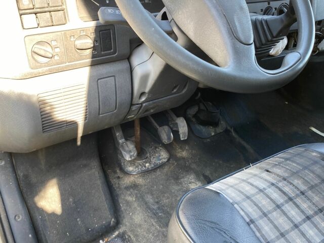 Белый Фиат Дукато, объемом двигателя 2.5 л и пробегом 200 тыс. км за 953 $, фото 4 на Automoto.ua