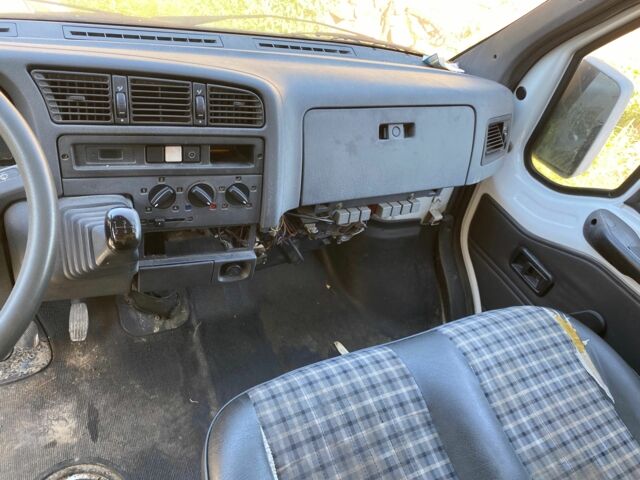 Белый Фиат Дукато, объемом двигателя 2.5 л и пробегом 200 тыс. км за 953 $, фото 3 на Automoto.ua