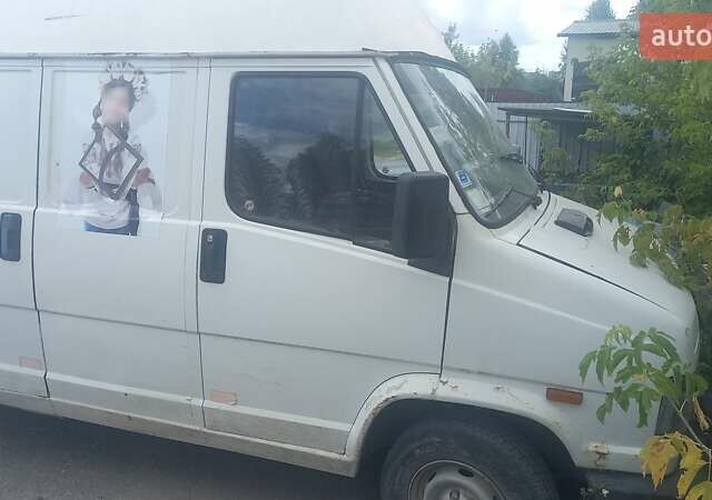 Белый Фиат Дукато, объемом двигателя 2.5 л и пробегом 400 тыс. км за 1950 $, фото 8 на Automoto.ua