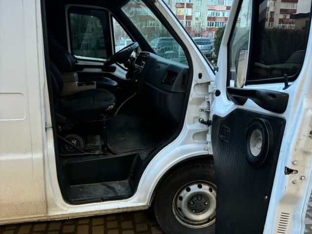 Білий Фіат Дукато, об'ємом двигуна 2.5 л та пробігом 300 тис. км за 2500 $, фото 12 на Automoto.ua