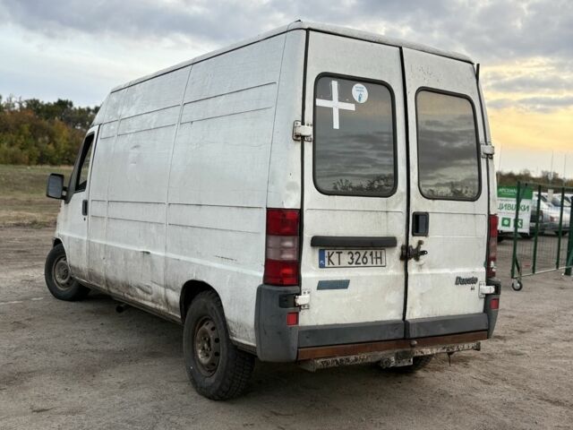 Белый Фиат Дукато, объемом двигателя 2.5 л и пробегом 350 тыс. км за 700 $, фото 2 на Automoto.ua