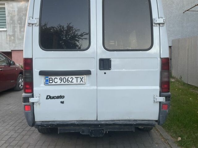 Белый Фиат Дукато, объемом двигателя 2.5 л и пробегом 400 тыс. км за 4500 $, фото 2 на Automoto.ua