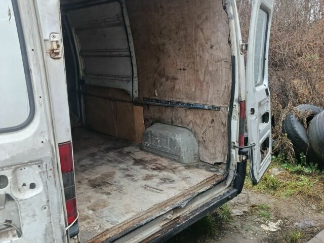 Белый Фиат Дукато, объемом двигателя 2.8 л и пробегом 290 тыс. км за 2840 $, фото 4 на Automoto.ua