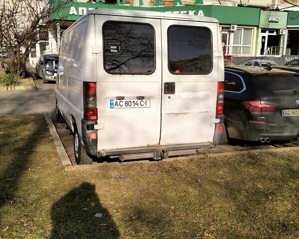 Белый Фиат Дукато, объемом двигателя 1.9 л и пробегом 220 тыс. км за 3200 $, фото 2 на Automoto.ua