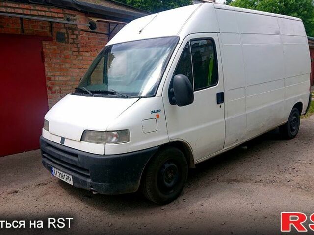 Белый Фиат Дукато, объемом двигателя 2.8 л и пробегом 460 тыс. км за 2400 $, фото 1 на Automoto.ua