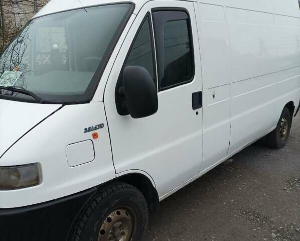 Белый Фиат Дукато, объемом двигателя 2.8 л и пробегом 380 тыс. км за 3500 $, фото 2 на Automoto.ua