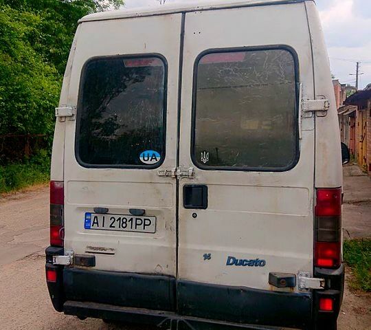 Белый Фиат Дукато, объемом двигателя 2.8 л и пробегом 460 тыс. км за 2400 $, фото 4 на Automoto.ua