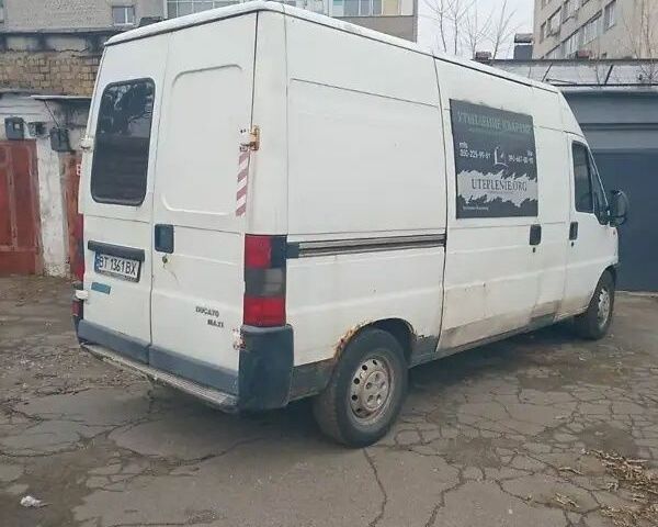 Белый Фиат Дукато, объемом двигателя 2.8 л и пробегом 387 тыс. км за 1200 $, фото 4 на Automoto.ua