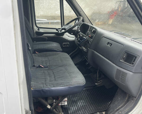 Белый Фиат Дукато, объемом двигателя 2.8 л и пробегом 456 тыс. км за 3300 $, фото 4 на Automoto.ua