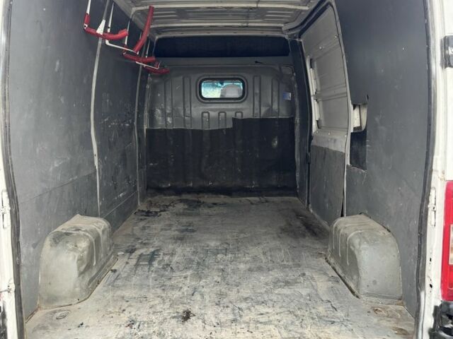 Белый Фиат Дукато, объемом двигателя 2.8 л и пробегом 496 тыс. км за 3099 $, фото 4 на Automoto.ua