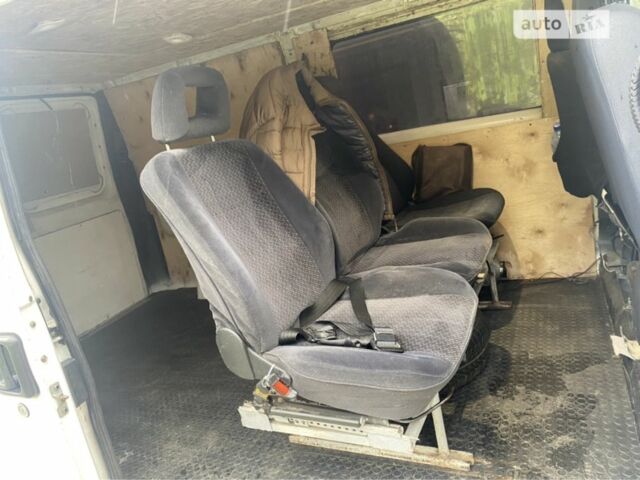 Фиат Дукато 2003 в Новояворовск на Automoto.ua Белый Фиат Дукато, объемом двигателя 2 л и пробегом 370 тыс. км за 4000 $, фото 8 на Automoto.ua