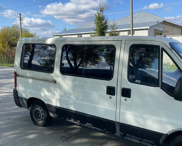 Белый Фиат Дукато, объемом двигателя 2.8 л и пробегом 280 тыс. км за 3400 $, фото 3 на Automoto.ua